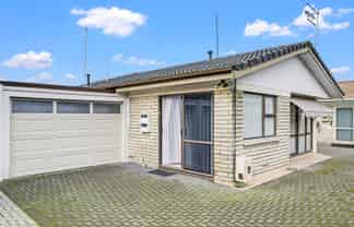 16B Grey Street, Glenholme