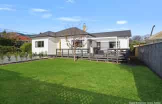 18 Marsden Road, Stoke
