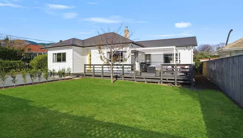 18 Marsden Road, Stoke