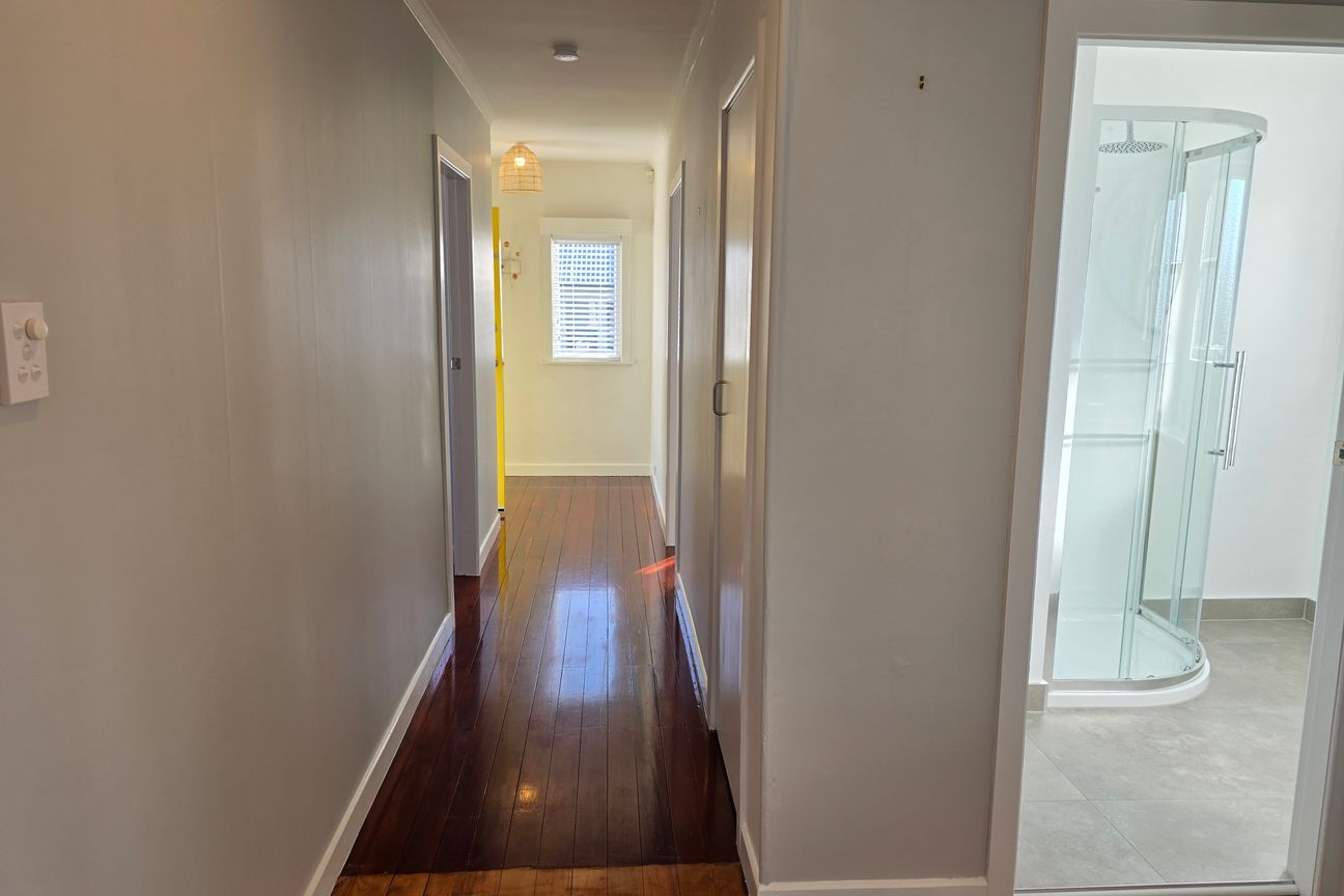 Charming Newly Renovated Art Deco Home - Private, Sunny & Pet-Friendly - Mehr