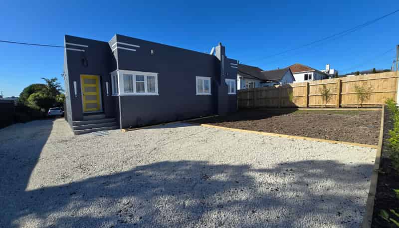 4031A Great North Road, Glen Eden