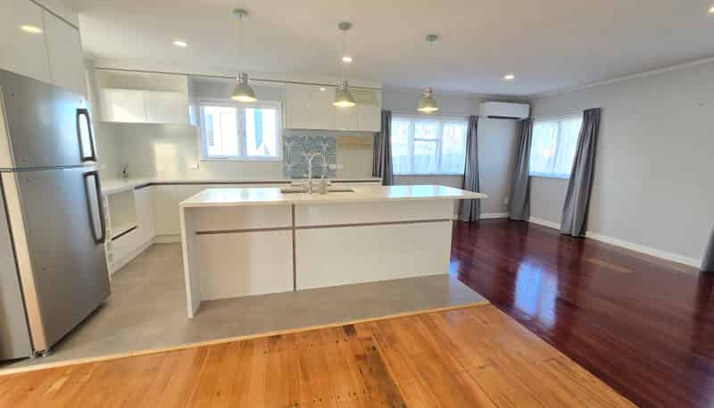 4031A Great North Road, Glen Eden