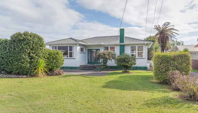 115 Bartholomew Road, Levin