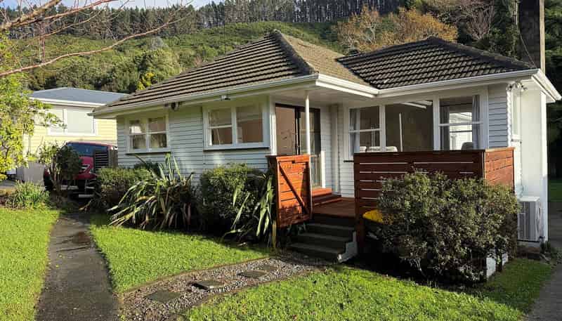 60 Chester Road, Tawa