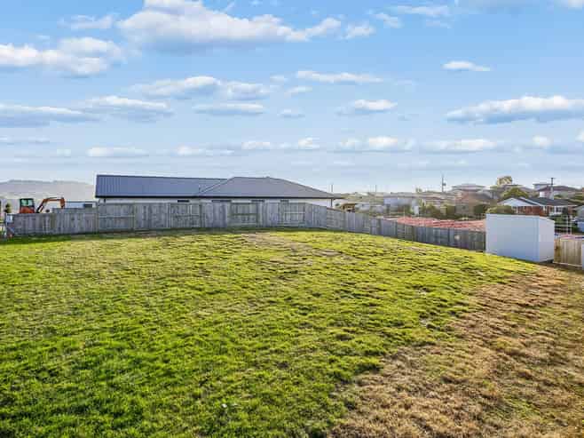6 Water Tank Drive, Concord