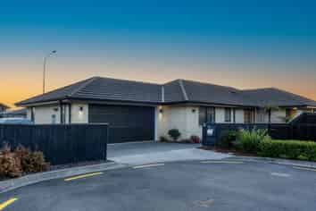 10 Carmello Grove, Richmond