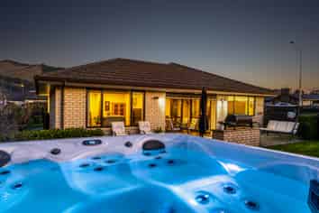 10 Carmello Grove, Richmond
