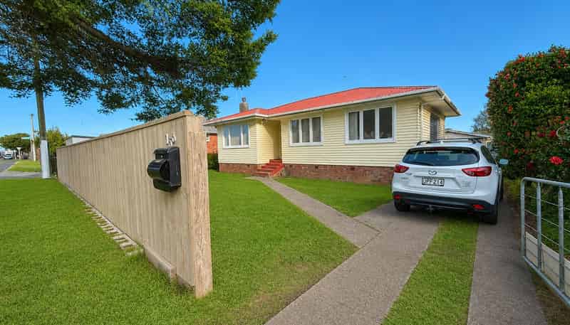 156 Russell Road, Manurewa
