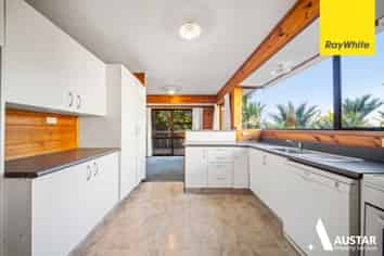 1 Woontons Lane, Titirangi