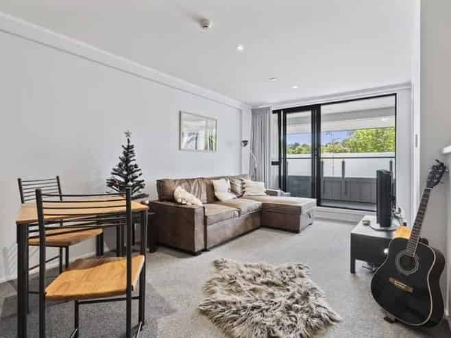 9A/30 Westward Ho, Glen Eden