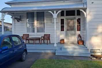 1/706 Charles Street, Raureka