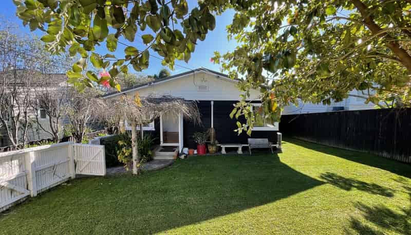 10B Second Avenue, Devonport