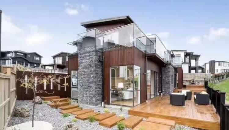 7 Headland Drive, Long Bay