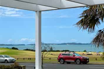 19 Macleans Rd, Bucklands Beach