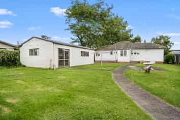 9 Vanguard Road, Kelston