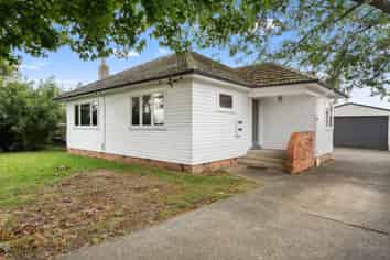 9 Vanguard Road, Kelston