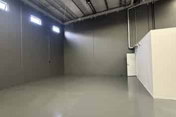 Functional Industrial Base | 147 m2