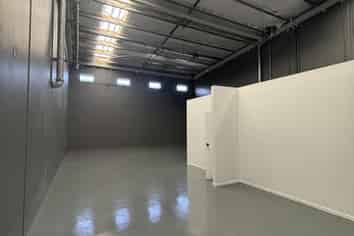 Functional Industrial Base | 147 m2
