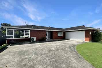 117 Amberley Avenue, Westbrook