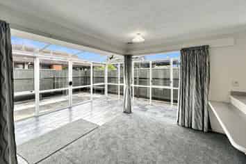 117 Amberley Avenue, Westbrook