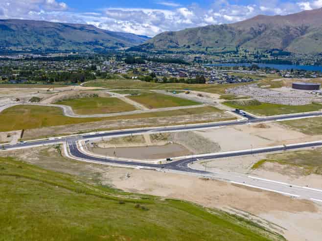 14 Craigroy Crescent, Wanaka