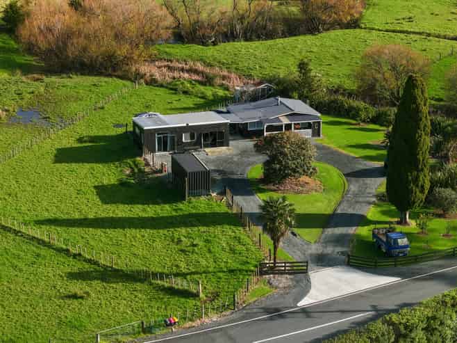 126 Peria Road, Peria