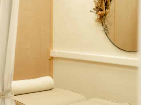Established beauty studio in the Mount