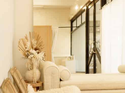 Established beauty studio in the Mount
