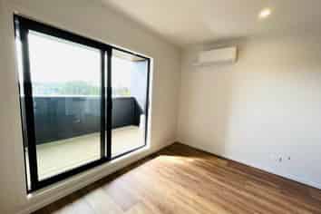 107/48 Clay Works Lane, New Lynn