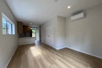 Auckland - Address withheld