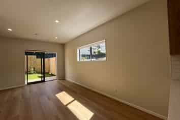 Auckland - Address withheld
