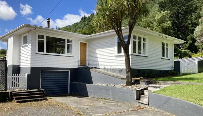 16 Lincoln Street, Picton