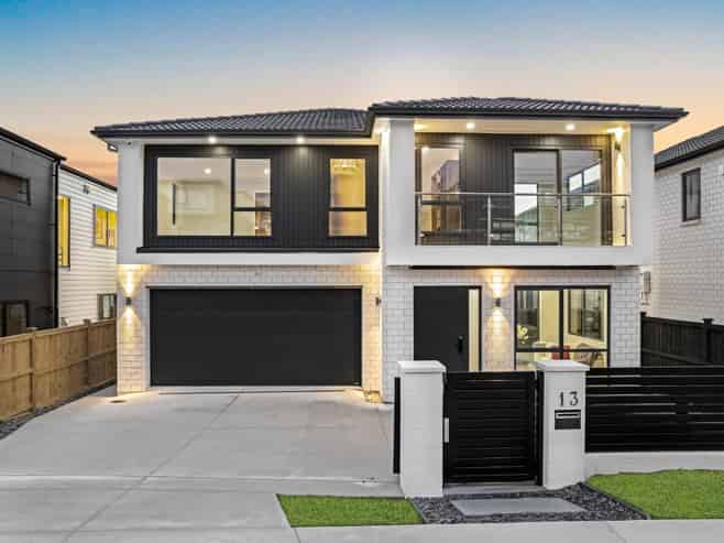 13 Mill Hill Close, Flat Bush