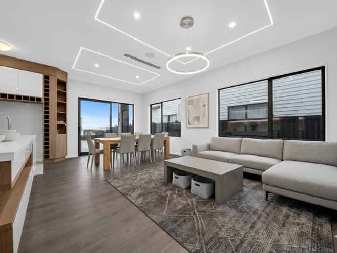 13 Mill Hill Close, Flat Bush