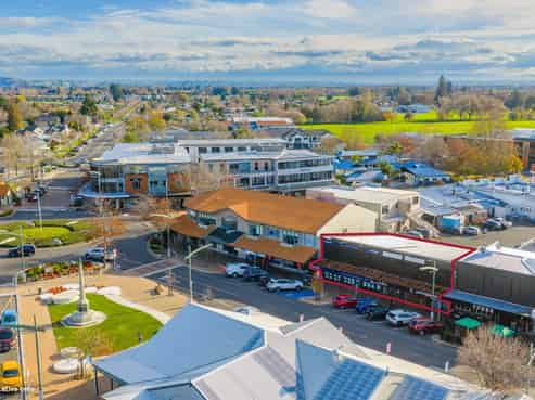 Freehold investment or development opportunity