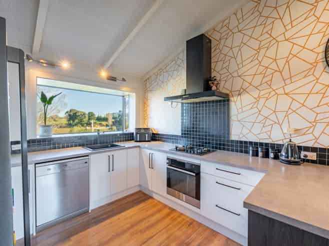 44 Barnes Street, Glenwood