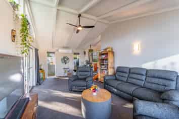 44 Barnes Street, Glenwood