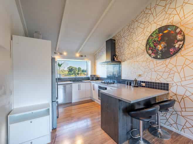 44 Barnes Street, Glenwood