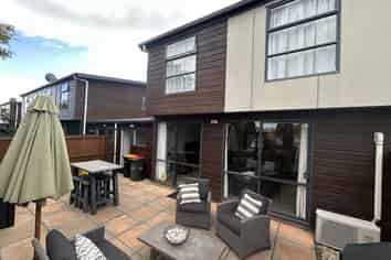 10 Rochdale Way, Stoke