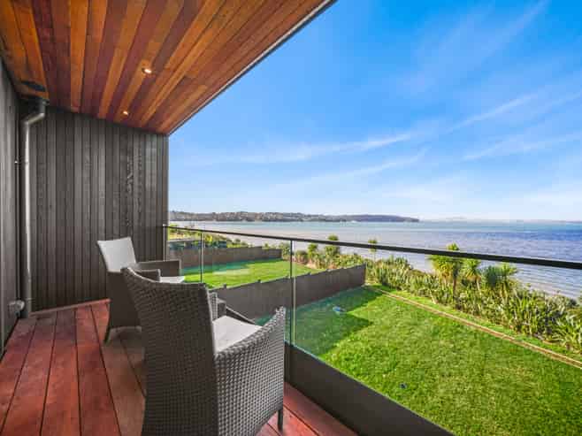 14 Picnic Point Road, Hobsonville