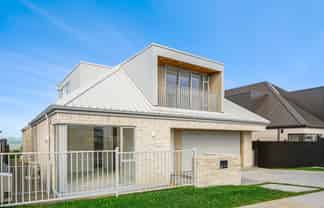 14 Picnic Point Road, Hobsonville