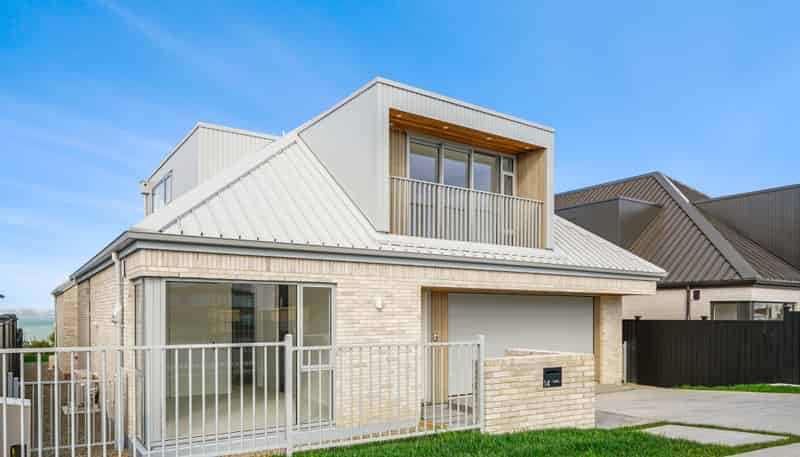 14 Picnic Point Road, Hobsonville