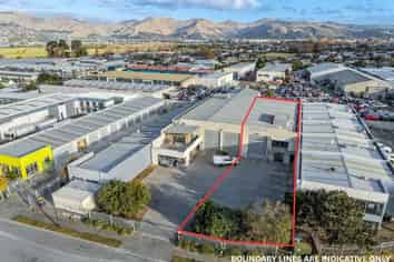 Warehouse with Apartment option