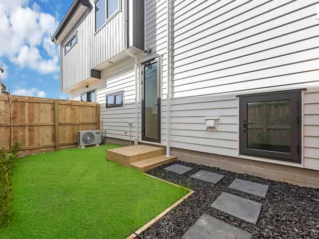 26B Cape Road, Mangere