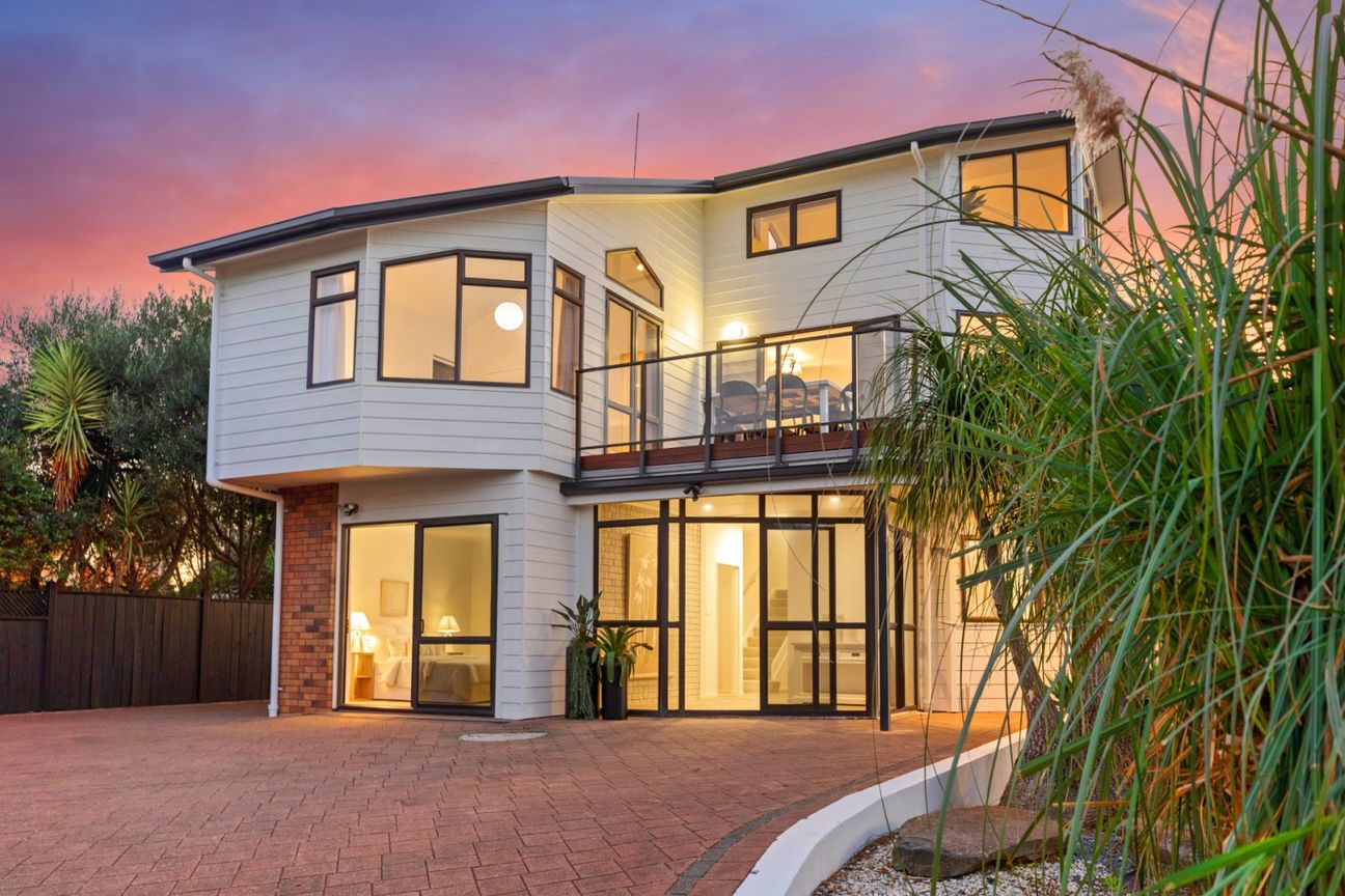 Front Row Coastal Living - Vista 2