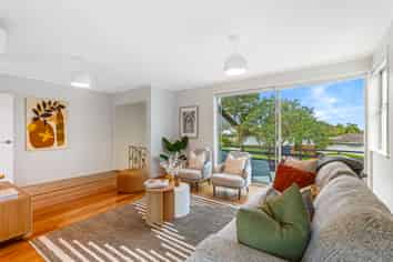 4 Halcombe Place, Green Bay