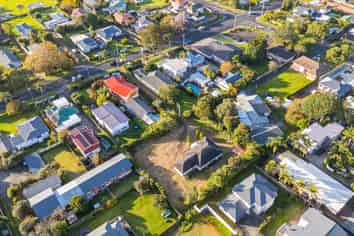 29  McIntyre Road, Mangere Bridge