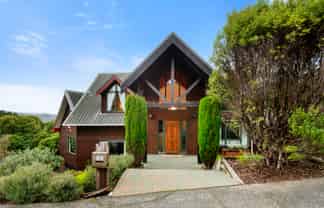 1 Avonlea Grove, Belmont