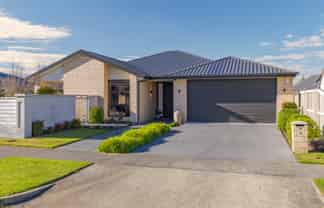 11 Waterford Avenue, Northwood