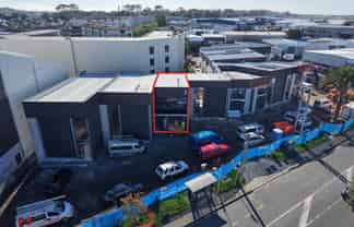 Brand new office/warehouse - Marua Road
